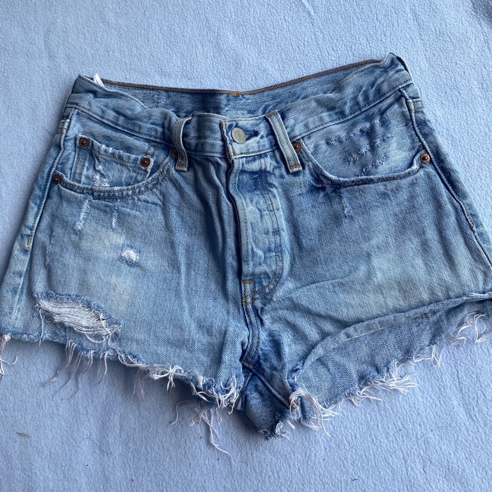 Levi’s shorts